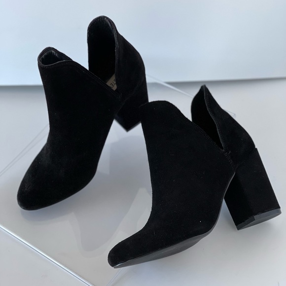 Steve Madden Black Suede Bootie Cut-out ankle boots Rookie Chunky Block Heel 6.5 - Picture 6 of 9